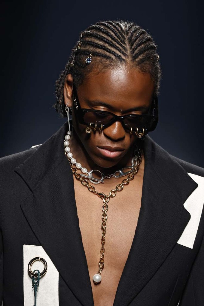 Shaqtwelve desfilando en la fashion week